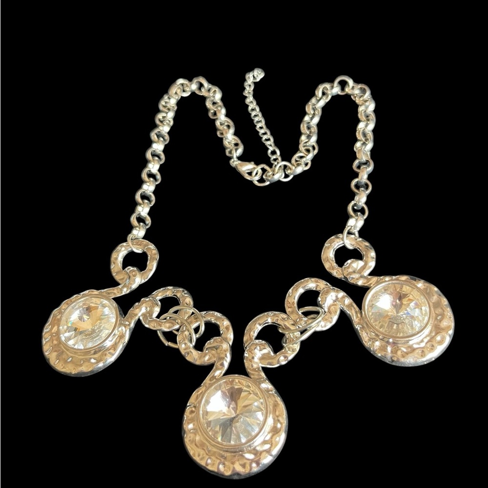 Womens Fashion Silver Glass Stones
Collar Necklace with Lobster
Clasp 97